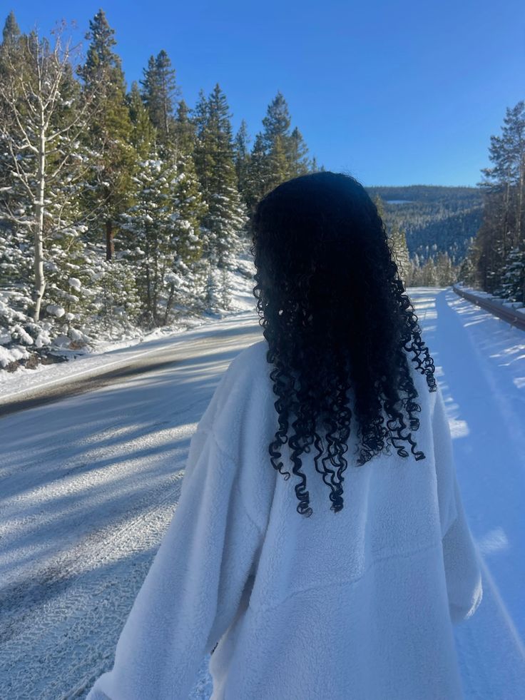 Top 10 Tips for Winter Scalp Care and Happy Curls ❄️